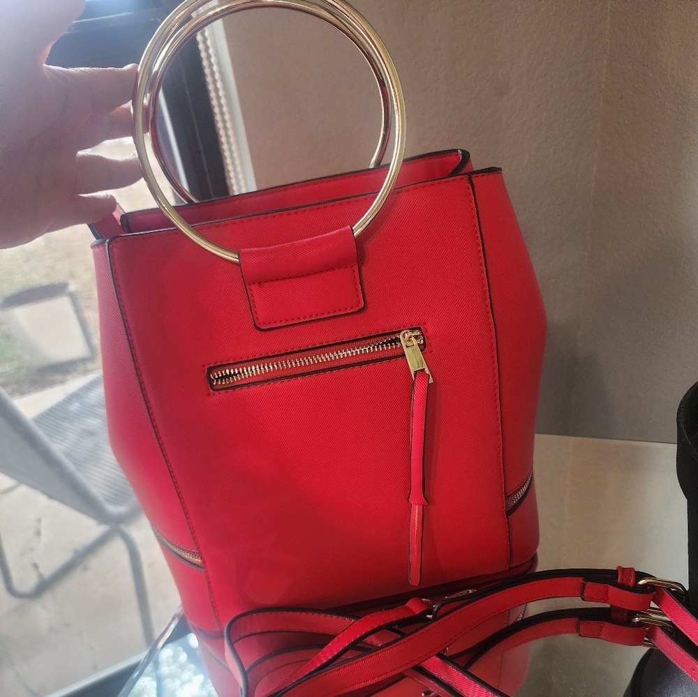 BEAUTIFUL CHERRY 🍒 Red handbag/crossbody